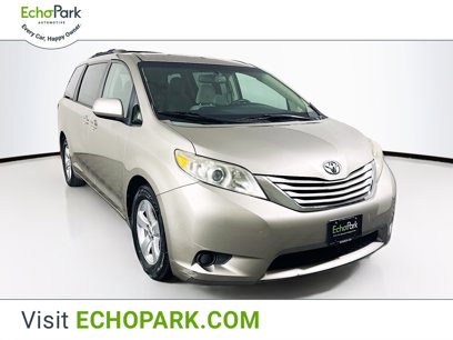 Used 2015 Toyota Sienna LE