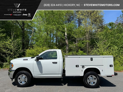 New 2024 RAM 3500 Tradesman w/ Chrome Appearance Group