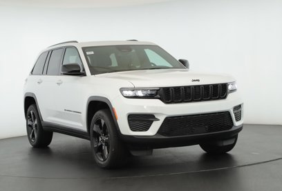 New 2025 Jeep Grand Cherokee Altitude