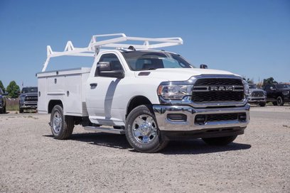 New 2024 RAM 2500 Tradesman w/ Chrome Appearance Group