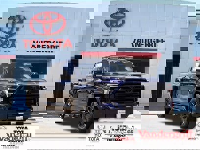 New 2025 Toyota Tundra SR5