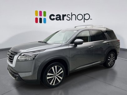 Used 2022 Nissan Pathfinder Platinum w/ Cargo Package