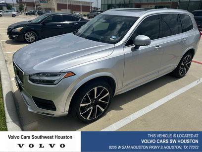 Certified 2022 Volvo XC90 T6 Momentum w/ Advanced Package