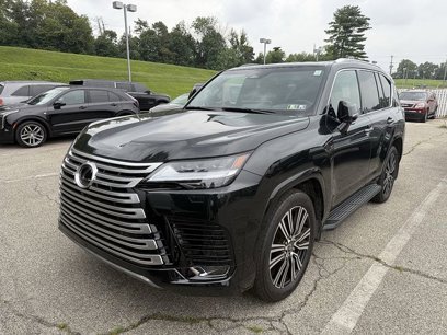 Used 2025 Lexus LX 600 4WD w/ Luxury Package