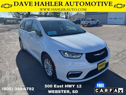 Used 2022 Chrysler Pacifica Touring-L