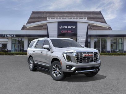 New 2025 GMC Yukon Denali w/ Sun & Power Step Package