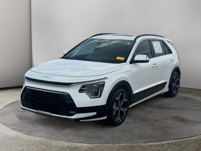 Used 2023 Kia Niro SX Touring