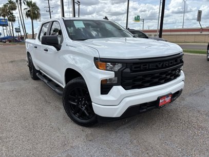 Used 2025 Chevrolet Silverado 1500 Custom w/ Turbomax Blackout Package