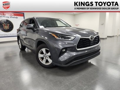 Used 2021 Toyota Highlander LE