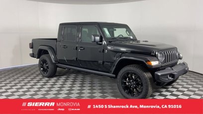New 2025 Jeep Gladiator Sport