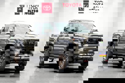 New 2025 Toyota Tacoma Trailhunter