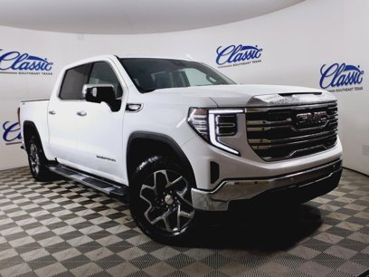 New 2025 GMC Sierra 1500 SLT