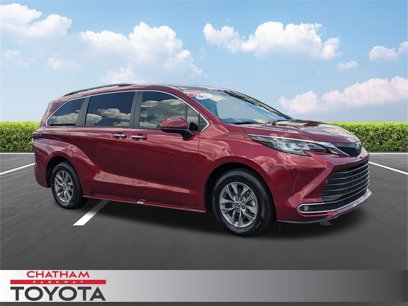 Certified 2023 Toyota Sienna XLE