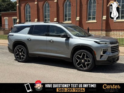 New 2025 Chevrolet Traverse High Country w/ LPO, Illumination Package