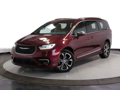 Used 2021 Chrysler Pacifica Pinnacle