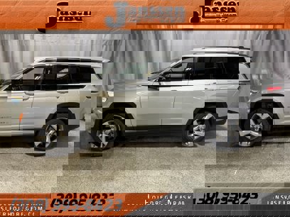 Used 2022 Jeep Grand Cherokee L Limited w/ Trailer Tow Group (B)