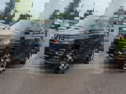 Used 2018 Jeep Compass Limited w/ Navigation Group
