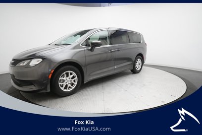 Used 2022 Chrysler Voyager LX