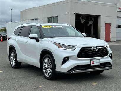 Certified 2024 Toyota Highlander Platinum