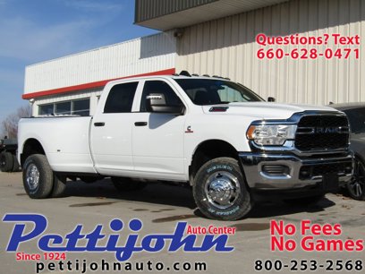 New 2024 RAM 3500 Tradesman w/ Chrome Appearance Group