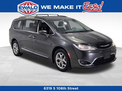 Used 2017 Chrysler Pacifica Touring-L Plus w/ Tire & Wheel Group