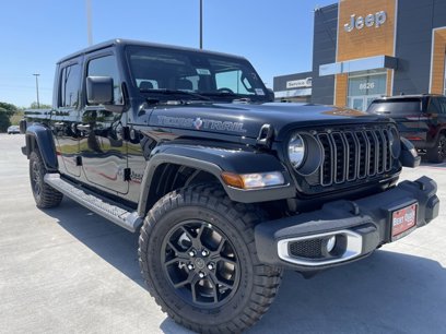 New 2025 Jeep Gladiator Sport