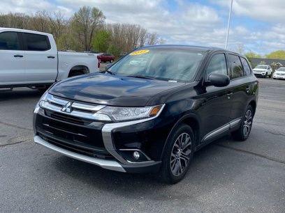 Used 2017 Mitsubishi Outlander ES