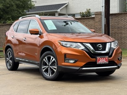 Used 2018 Nissan Rogue SL w/ Premium Package
