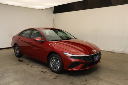 New 2025 Hyundai Elantra Blue