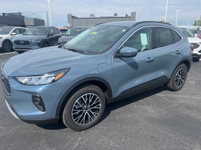 New 2025 Ford Escape SE