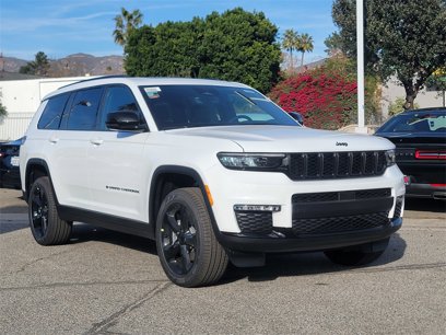 New 2025 Jeep Grand Cherokee L Limited w/ Black Appearance Package