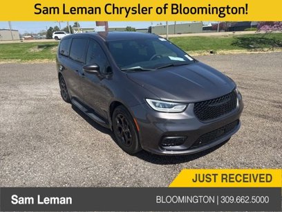 Used 2022 Chrysler Pacifica Touring-L w/ S Appearance Package