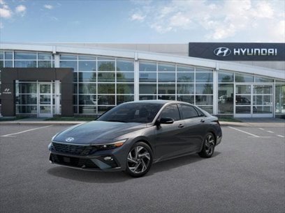New 2025 Hyundai Elantra SEL
