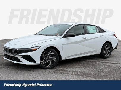 New 2025 Hyundai Elantra SEL