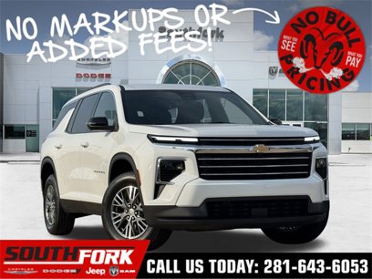 Used 2024 Chevrolet Traverse LT