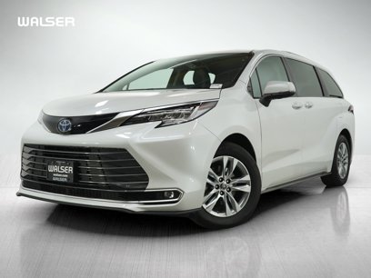 Used 2022 Toyota Sienna Limited