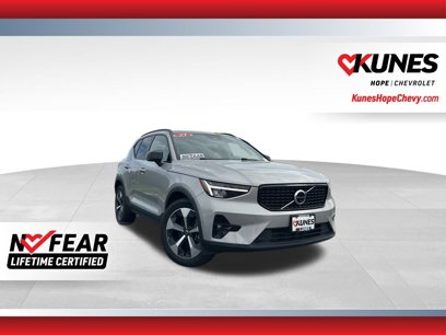 Used 2023 Volvo XC40 B5 Plus w/ Driver Assist Package