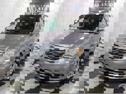 Used 2014 Chrysler Town & Country Touring