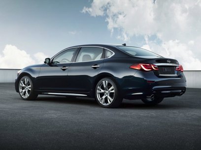 Used 2019 INFINITI Q70 L 3.7 w/ Sensory Package