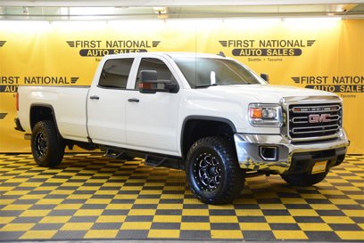 Used 2016 GMC Sierra 2500 4x4 Crew Cab w/ Sierra Convenience Package