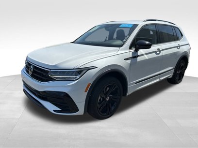 Certified 2024 Volkswagen Tiguan SE R-Line