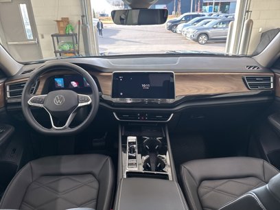 New 2025 Volkswagen Atlas SE