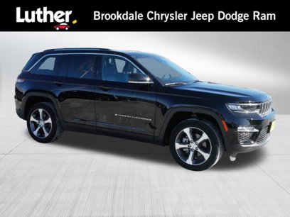 Certified 2023 Jeep Grand Cherokee Limited w/ Trailer Tow Prep Group (B)