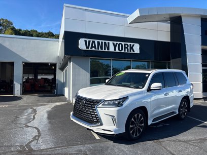 Used 2021 Lexus LX 570 4WD w/ 3rd Row & Luxury Pkg