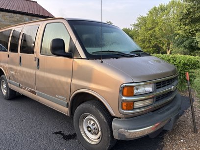 Used 2001 Chevrolet Express 2500 Passenger w/ LS Preferred Equipment Group
