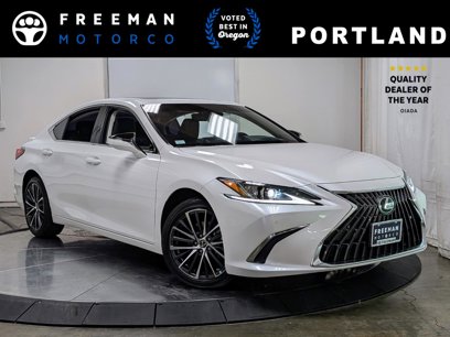 Used 2024 Lexus ES 300h w/ Premium Package