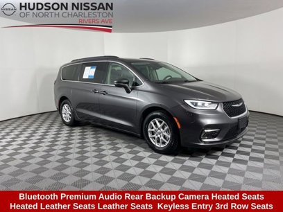 Used 2022 Chrysler Pacifica Touring-L