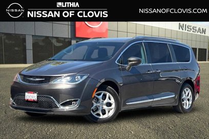 Used 2018 Chrysler Pacifica Touring-L Plus w/ Tire & Wheel Group