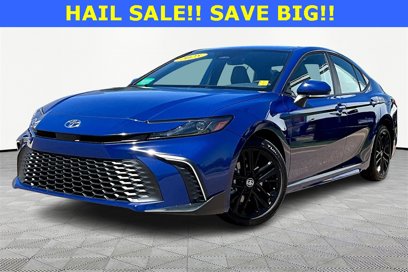 Used 2025 Toyota Camry SE w/ Convenience Package