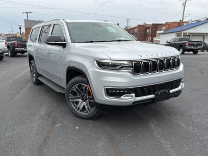 New 2025 Jeep Wagoneer L 4WD w/ Convenience Group I